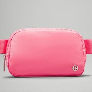 Lululemon Everywhere Belt Bag 1L NWT